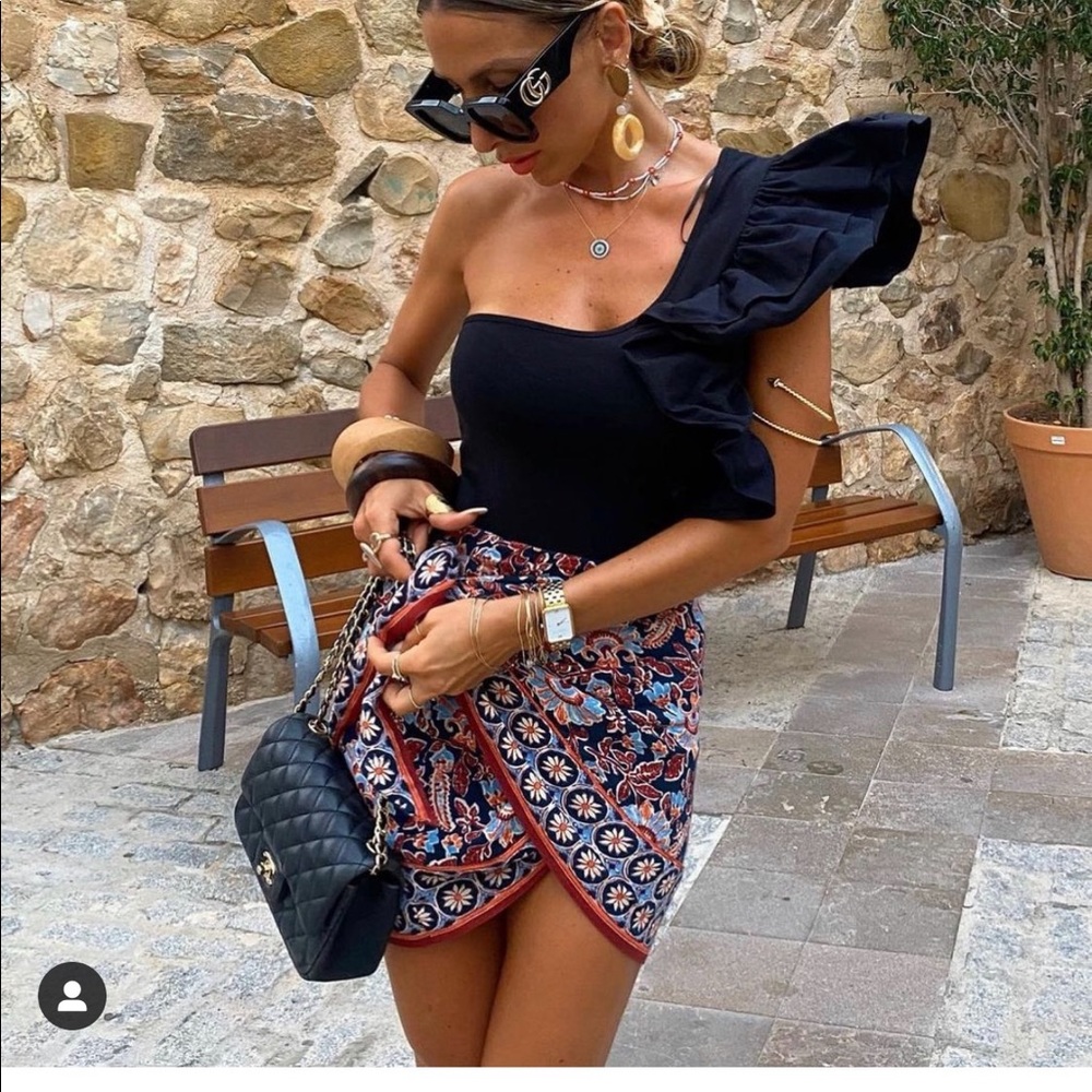 Zara high waisted skirt bloggers fav